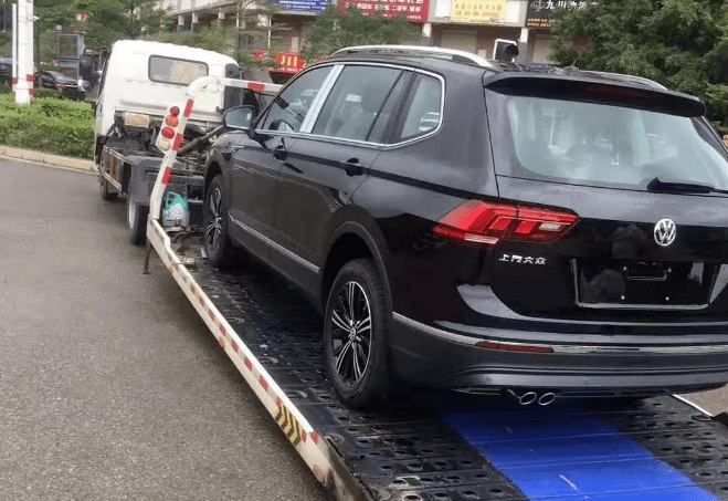 需要辦理哪些手續(xù)才能夠進(jìn)行汽車拖運(yùn)？-鑫邦運(yùn)車